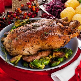Fertig vorgegarten Gänsebraten bestellen im Online-Shop der Landfleischerei Neumeier